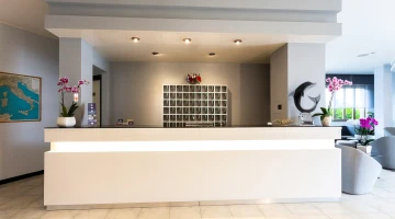Reception counter