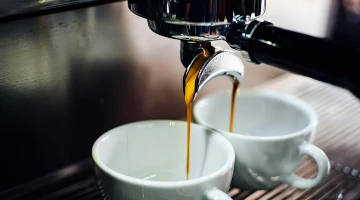 Café express fraîchement préparé