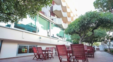 Furnished outdoor spaces