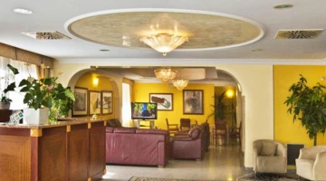 Furnished common area
