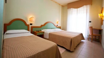 double room with single beds