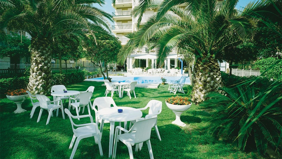 Furnished garden