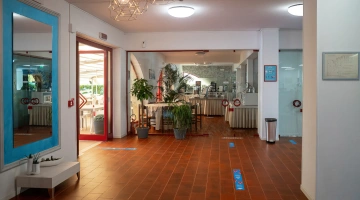 Common area with entrance to the restaurant