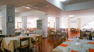 Restaurant room set up