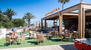 Bar restaurant on the beach