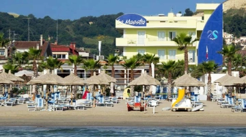 Hotel La Maestra