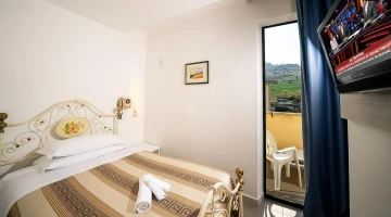 Chambre simple avec balcon privé