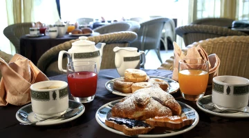 Colazione servita al tavolo