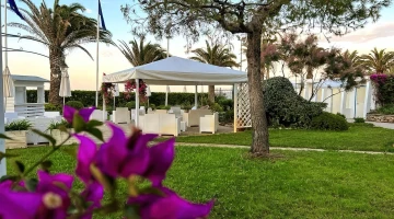 Relaxation area with gazebo in the garden