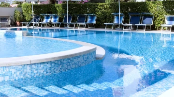 Access to the swimming pool