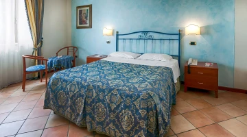 Letto matrimoniale in camera Classic Style