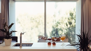 Détail du coin cuisine dans la suite Deluxe