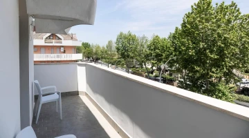Balcon privé meublé