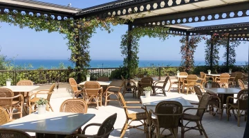Terrasse avec vue mer