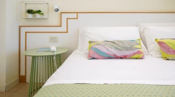 Double bed in Smart room