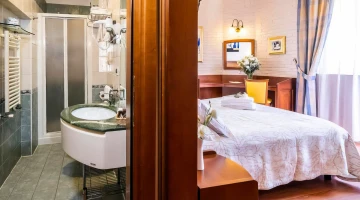 Camera matrimoniale con bagno
