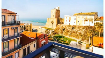 Balconi con vista sul castello