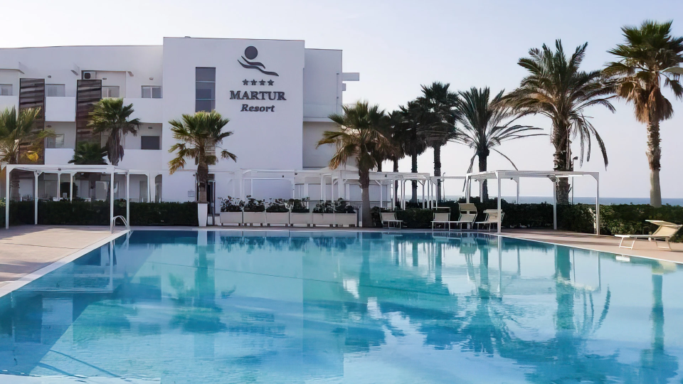 Hotel con piscina