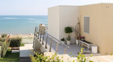 Struktur direkt am Strand