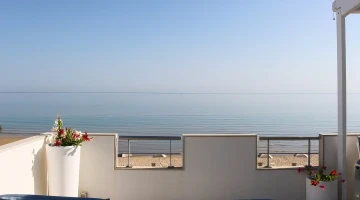 Balkon mit Meerblick