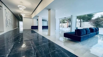 Hall hotel