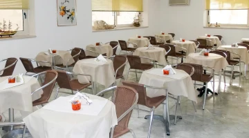 Breakfast room