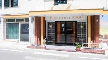 Structure entrance