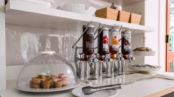 Fruit juices for breakfast