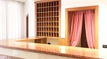 Reception counter