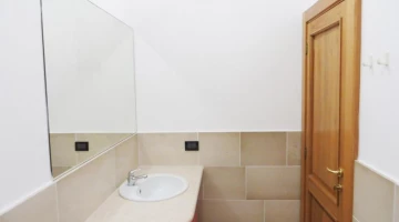 Private services in the apartment