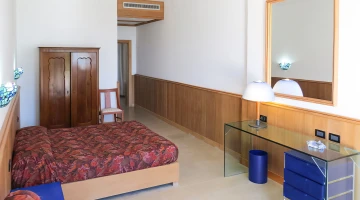 Double bedroom with air conditioning