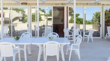 Furnished patio of the residence