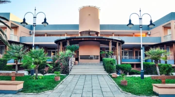 Structure entrance