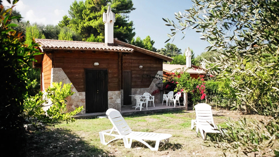 Villini con patio e lettini