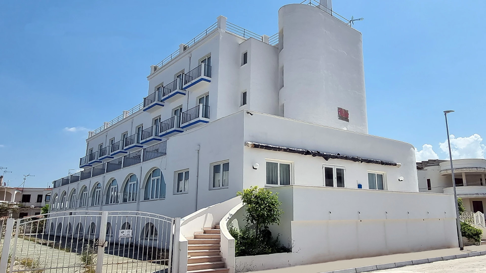 External facade