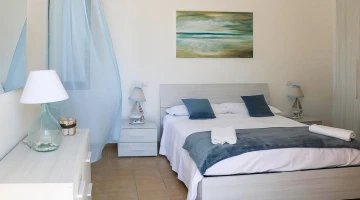 Room with window