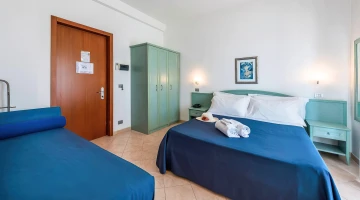 Triple room