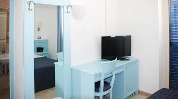 Desk and TV in the room