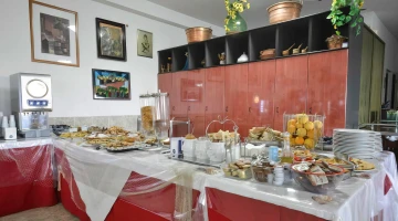 Breakfast buffet