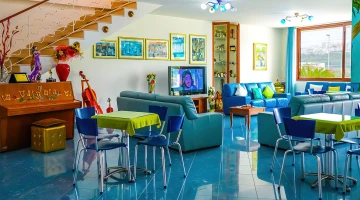 Common room with sofas and TV
