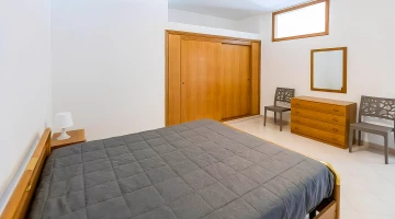 Double bedroom in apartment