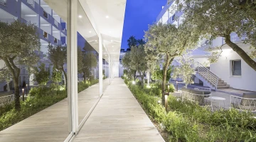 Furnished outdoor spaces