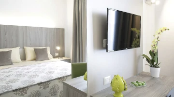 Detail of furnishings in the room