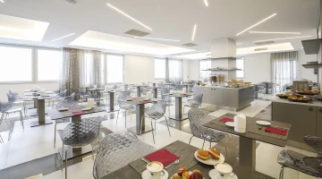 Breakfast room