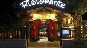 Entrance to the restaurant in the evening