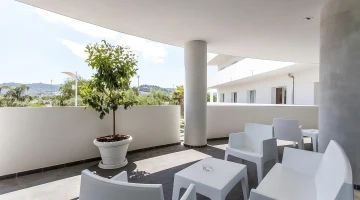 Furnished terrace
