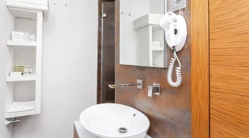 Private services with hairdryer