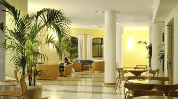 Hall with sitting area