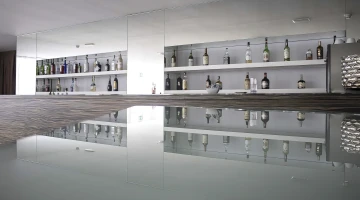 Internal bar