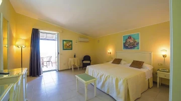 Suite with furnished sea view terrace